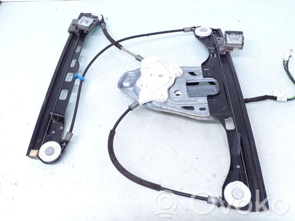 Mercedes-Benz C W203 Macara ușă față cu motor 