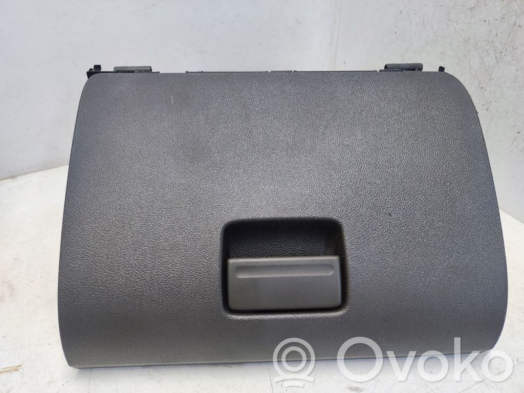 Ford Focus Glove box set 
