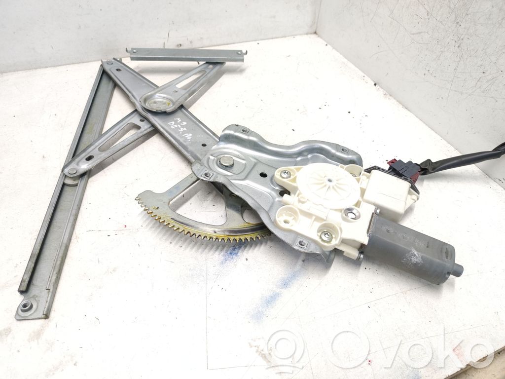 Toyota Avensis T250 Macara ușă față cu motor 