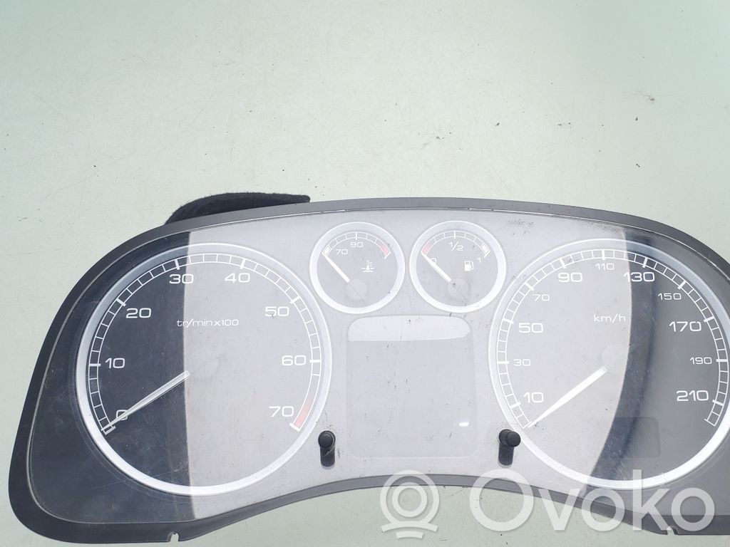 Peugeot 307 Speedometer (instrument cluster) 
