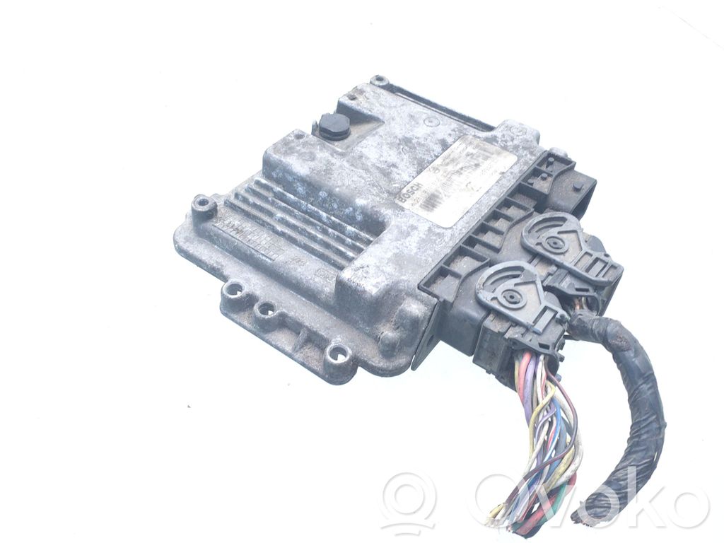 Nissan Primera Engine control unit/module 