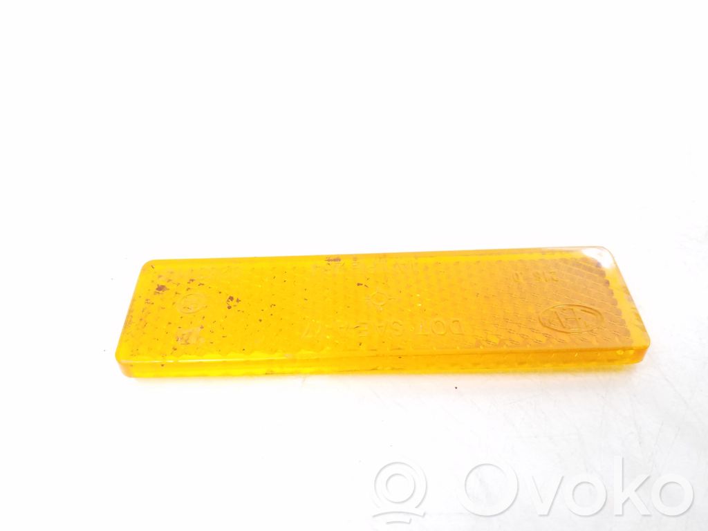 Reflector delantero