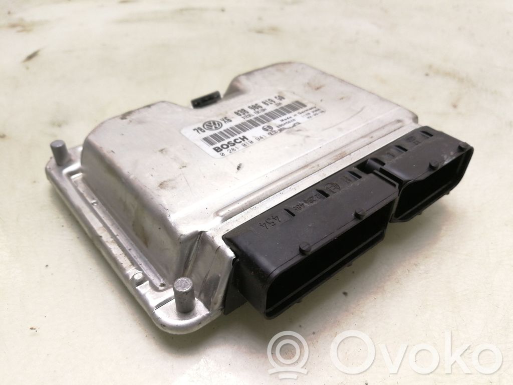 Volkswagen PASSAT B5.5 Unitate/modul de control motor 