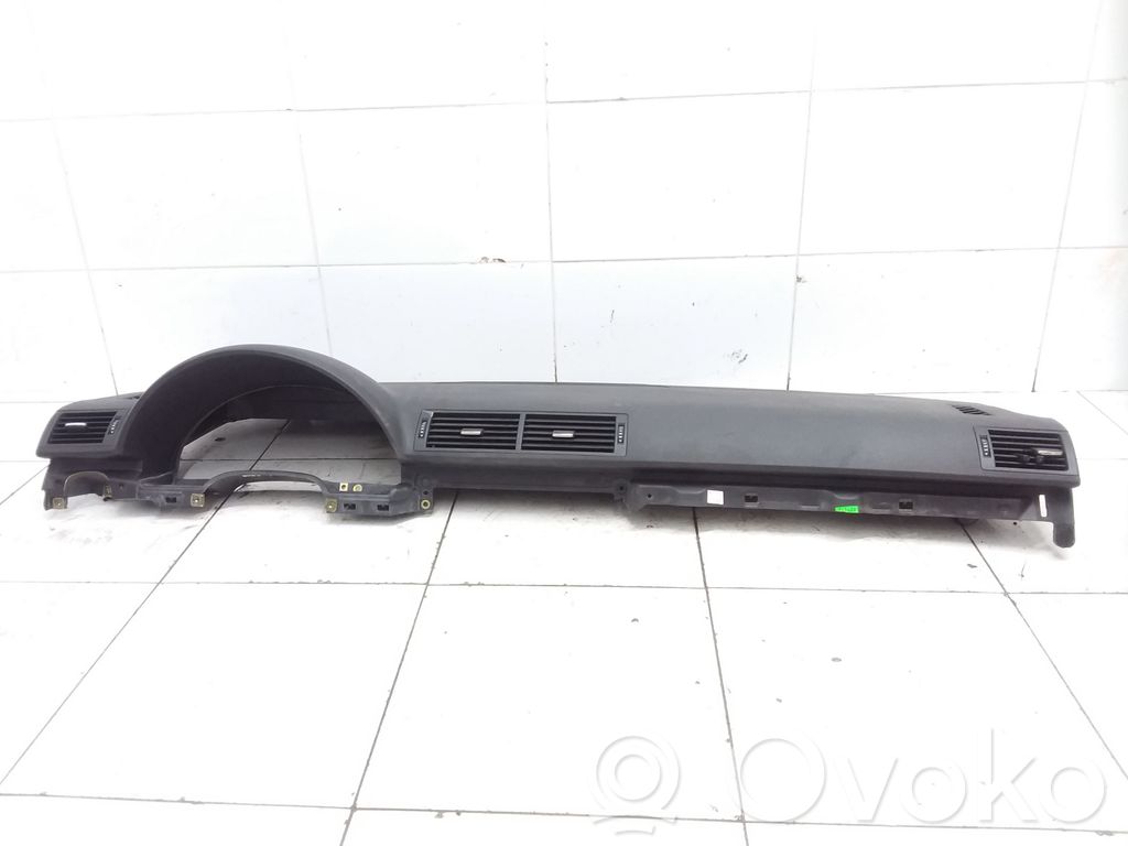 Audi A4 S4 B7 8E 8H Dashboard 