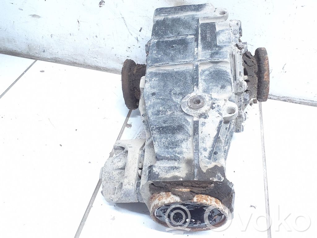 Audi A6 S6 C5 4B Galinis reduktorius 