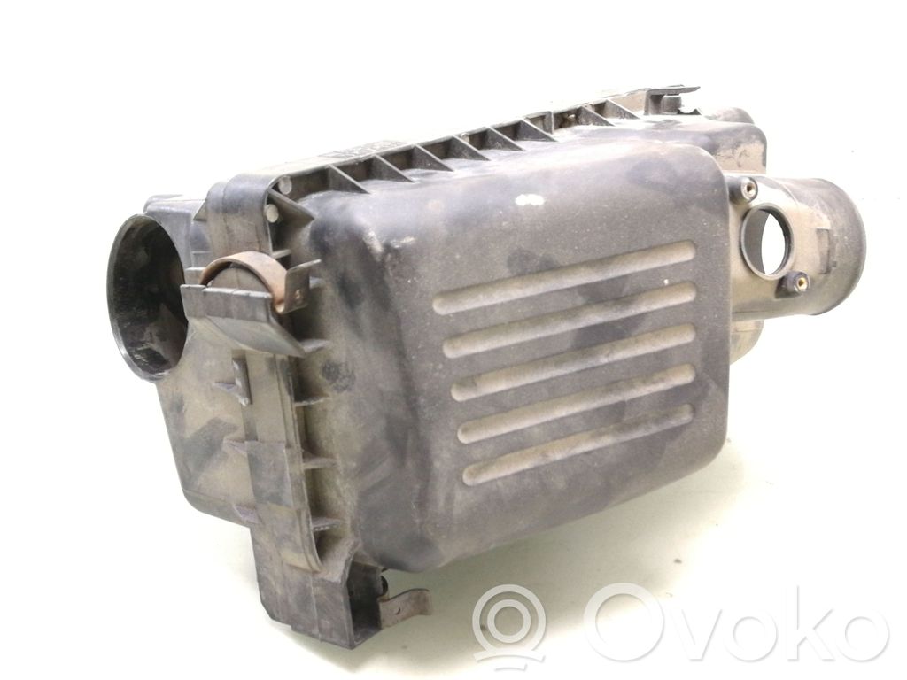Toyota Corolla E120 E130 Ilmansuodattimen kotelo 