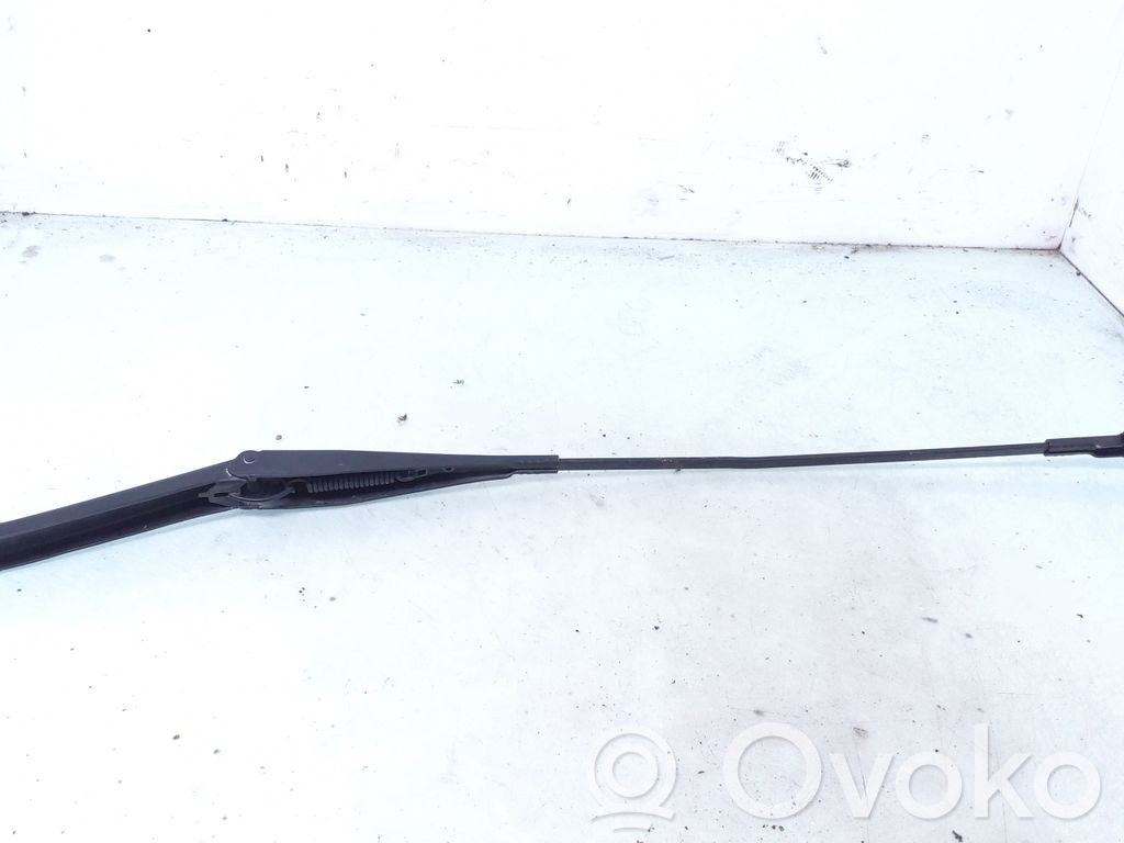 Ford Focus Wischerarm vorne 
