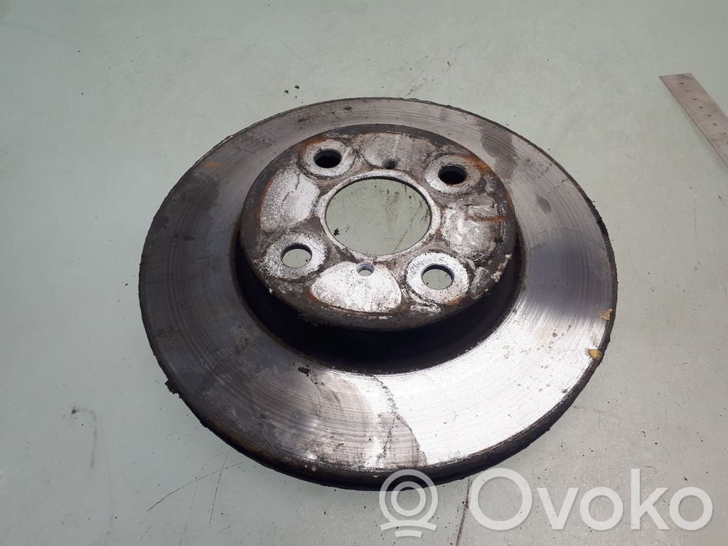 Toyota Yaris Bremsscheibe vorne 