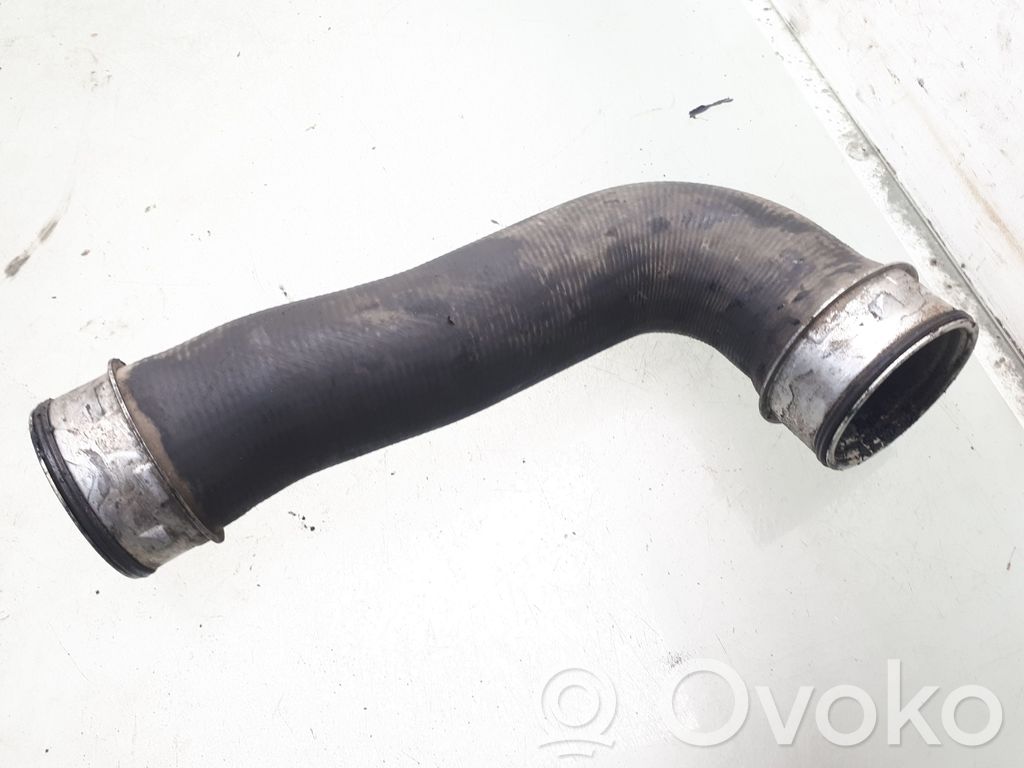 Volkswagen PASSAT B6 Tubo flessibile intercooler