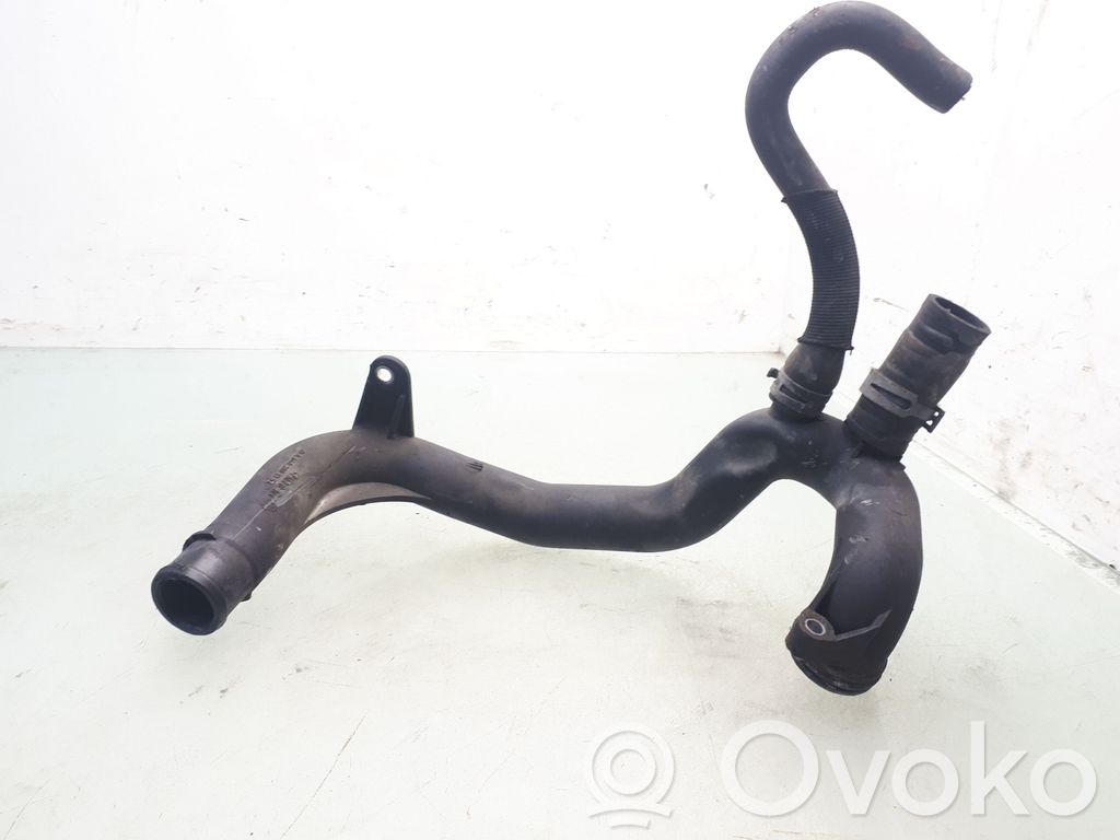 Mercedes-Benz B W245 Tubo flessibile del liquido di raffreddamento del motore