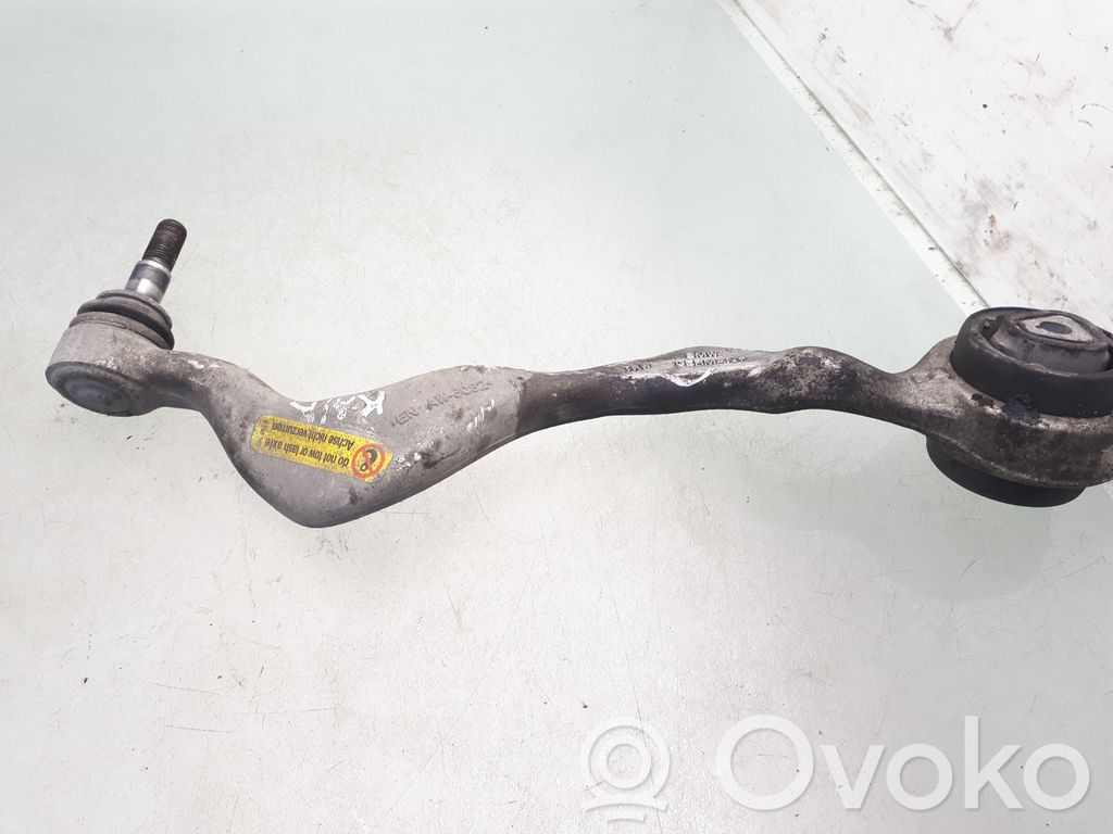 Brazo de suspensión delantero
