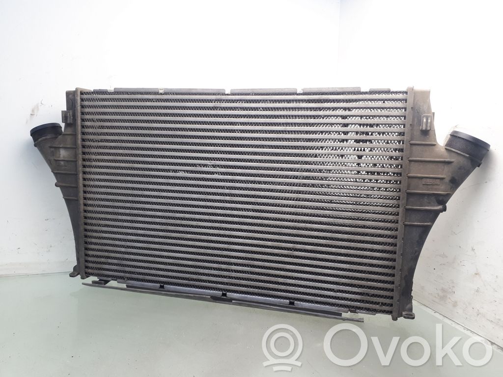 Chłodnica powietrza doładowującego / Intercooler   13183782,877284B,880582L