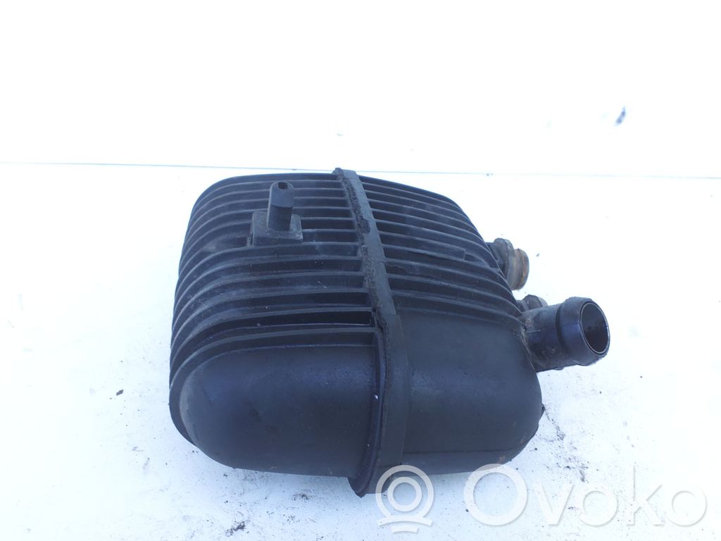 Rezervor aer vacuum   8E0129955