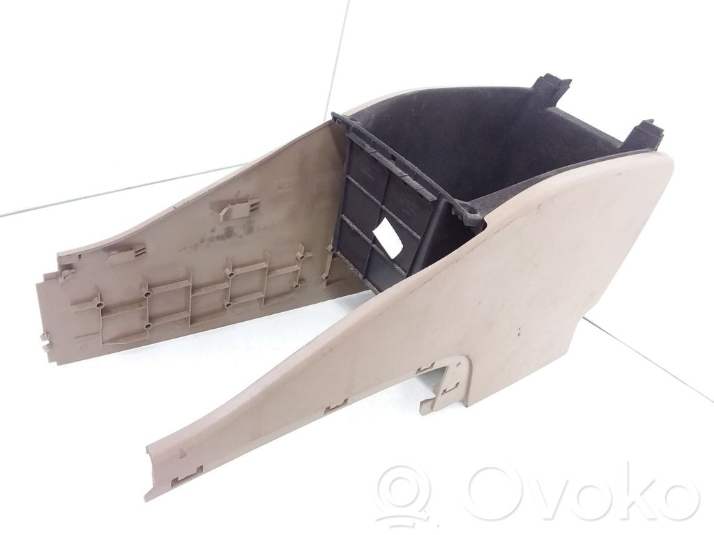 Volvo XC70 Other center console (tunnel) element 