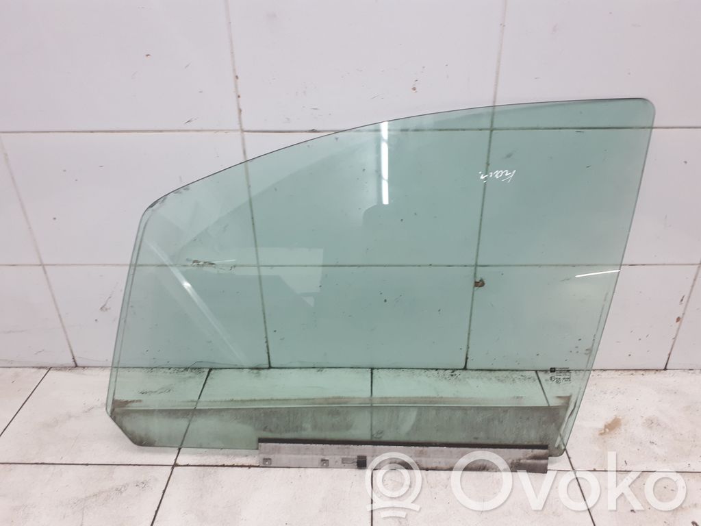Opel Zafira B Vetro del finestrino della portiera anteriore - quattro porte
