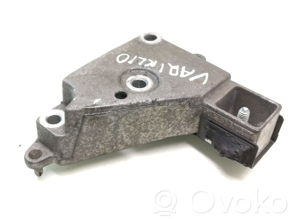 Renault Kangoo I Engine mounting bracket 