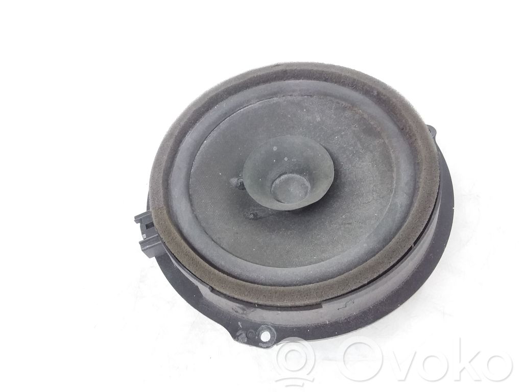Altavoz de la puerta trasera   AA6T18808CA