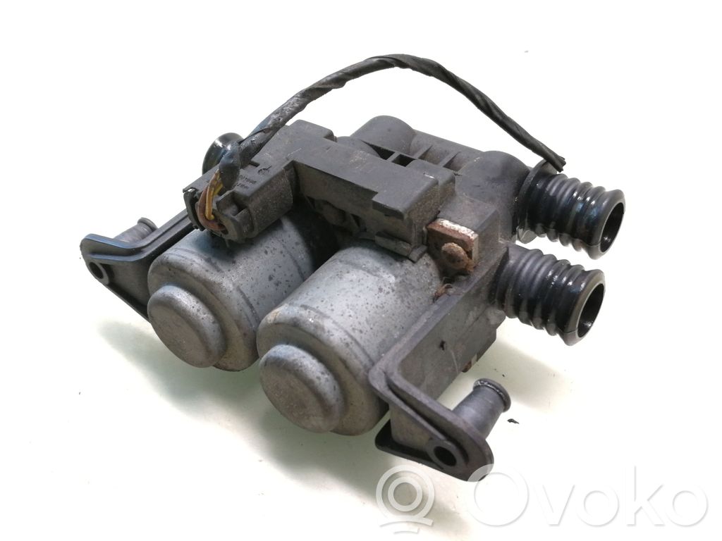 BMW 5 E39 Supapă control încălzitor lichid răcire 