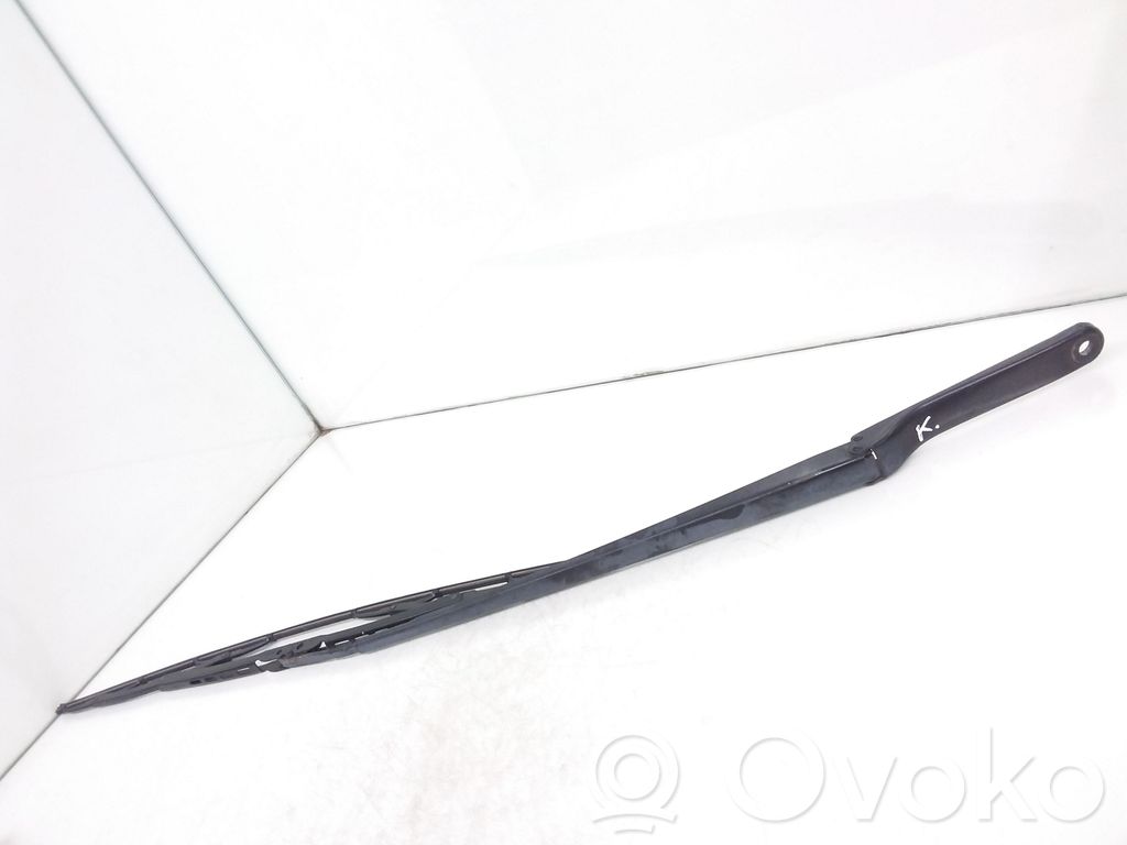 BMW X5 E53 Front wiper blade arm 