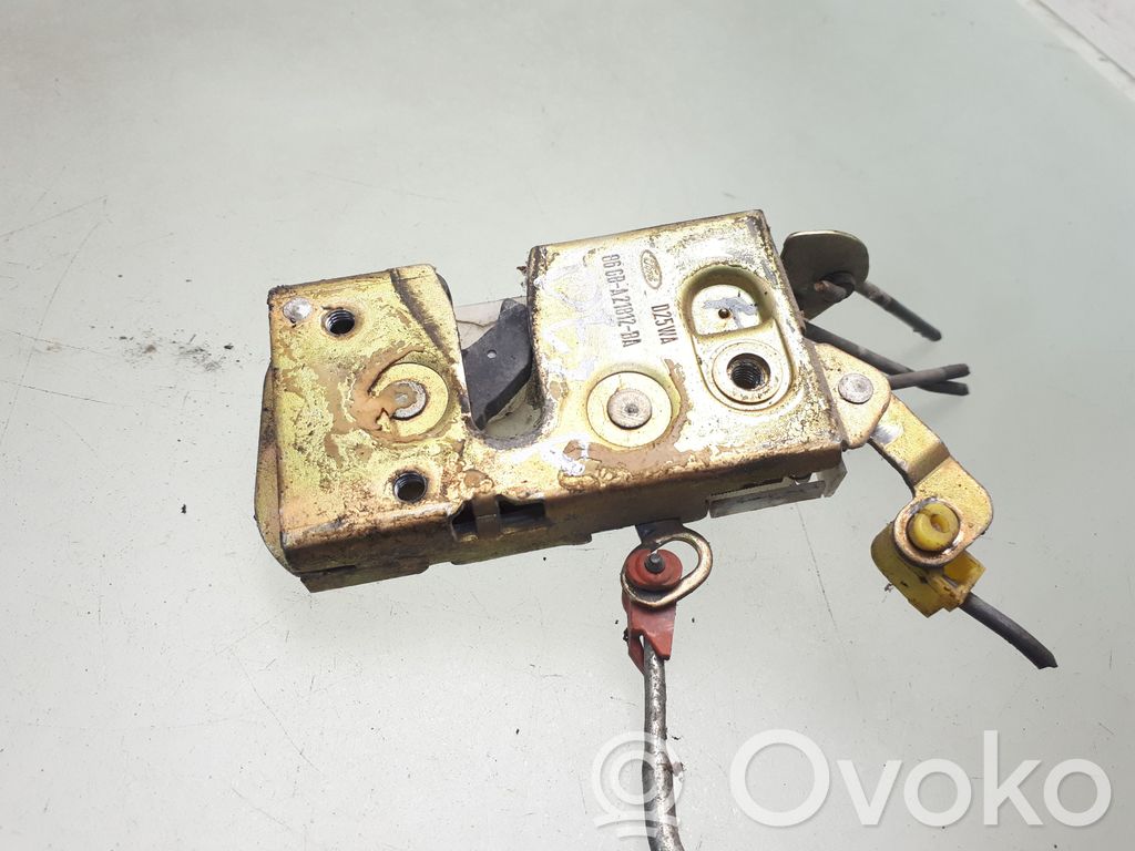 Ford Sierra Etuoven lukko 