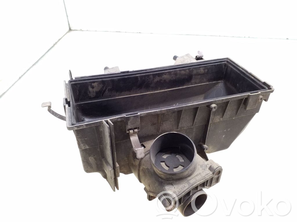 Audi 80 90 S2 B4 Obudowa filtra powietrza 