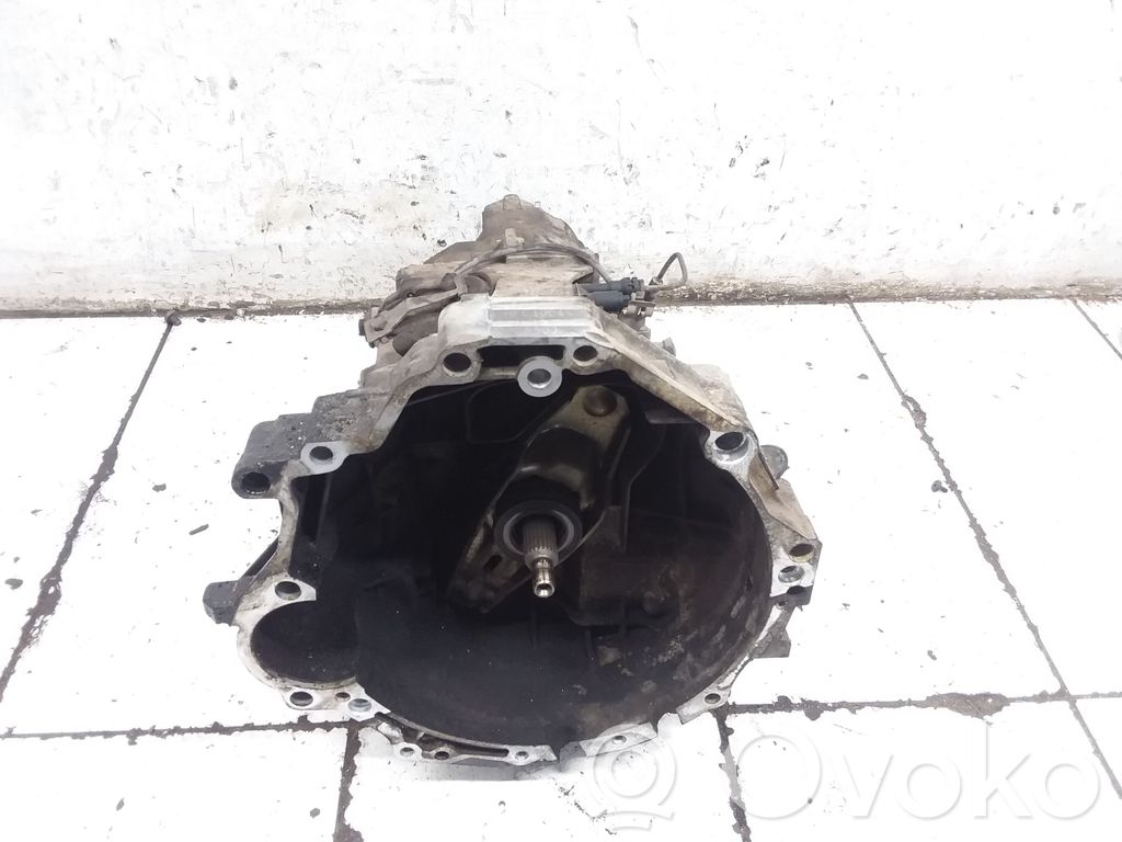 Audi A4 S4 B7 8E 8H Caja de cambios manual de 6 velocidades 