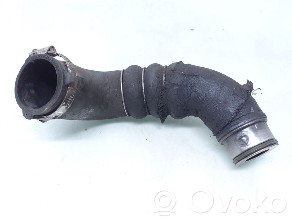 Audi A4 S4 B7 8E 8H Wąż / Rura intercoolera 
