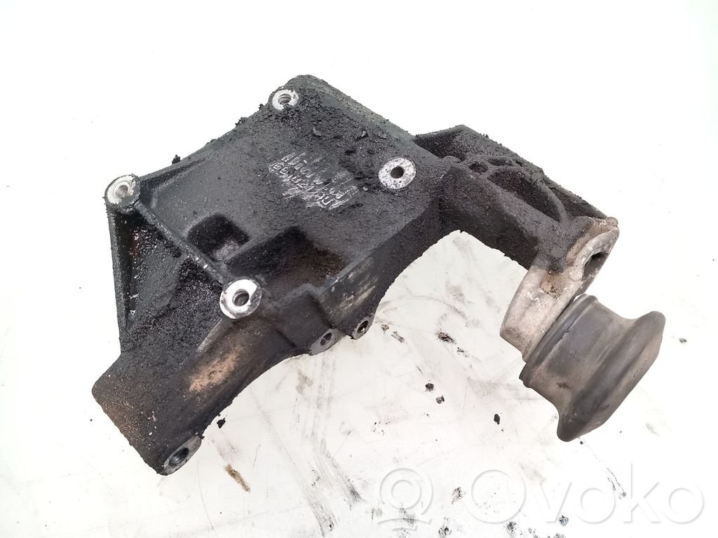 Audi 80 90 S2 B4 Generator/alternator bracket 
