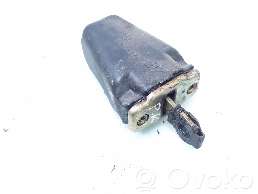 Volkswagen Sharan Etuoven pidätin 