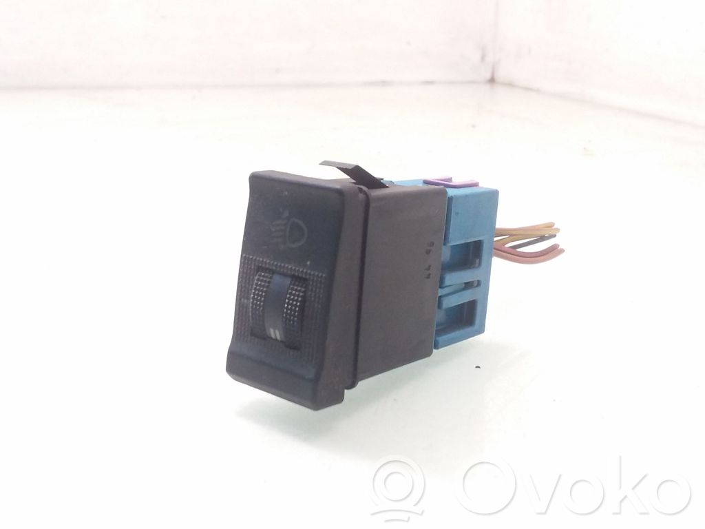 Headlight level height control switch   4A0941301A