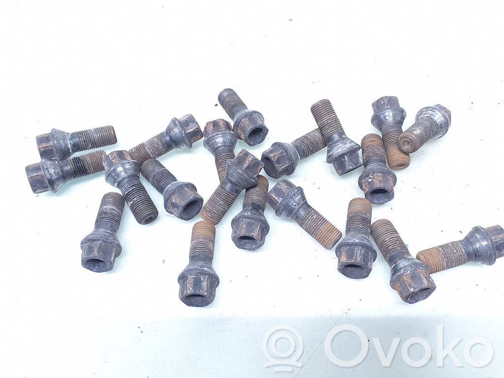 Tuercas/tornillos