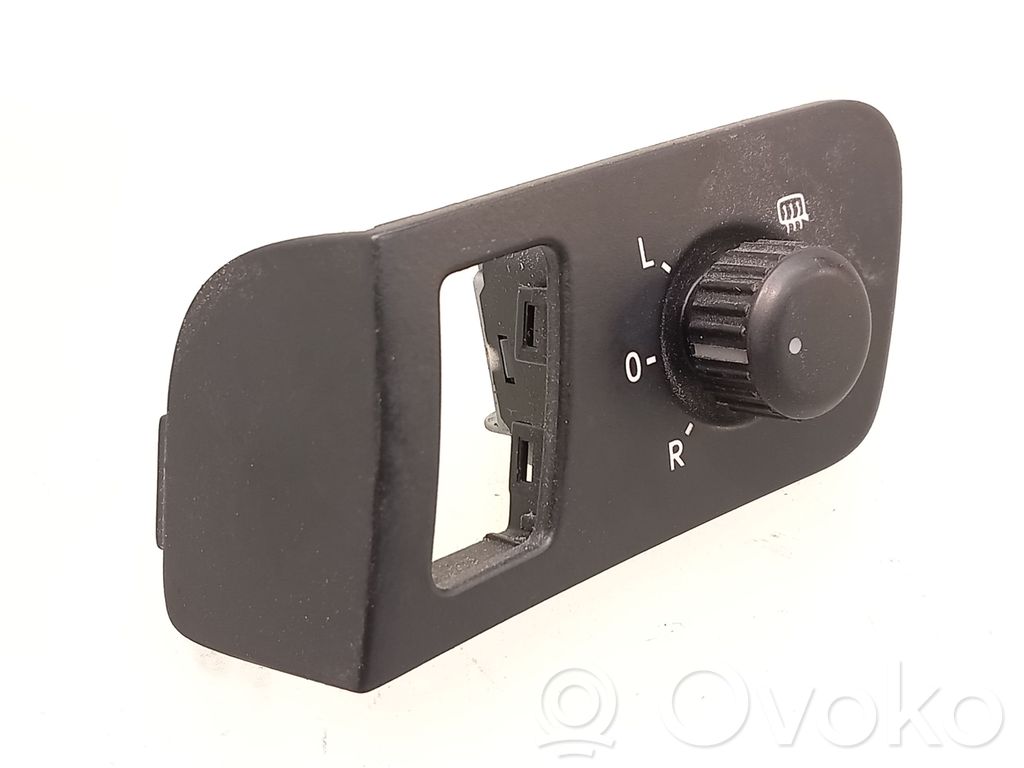 Volkswagen Caddy Wing mirror switch 