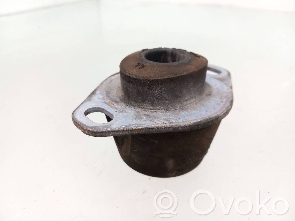 Peugeot Partner Engine mount bracket 