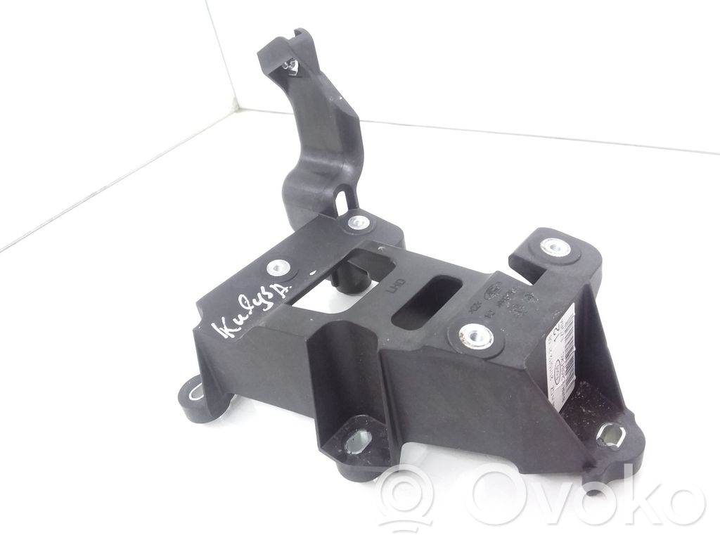 Ford Focus Soporte del cable del cambio de velocidades 