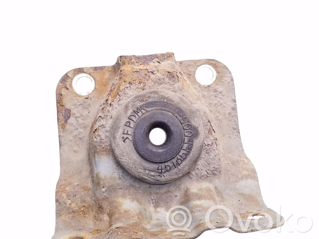 Subaru Forester SH Radiator mount bracket 