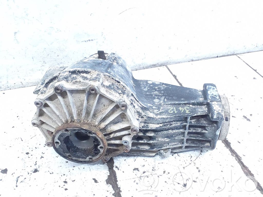 Audi A6 S6 C5 4B Galinis reduktorius 