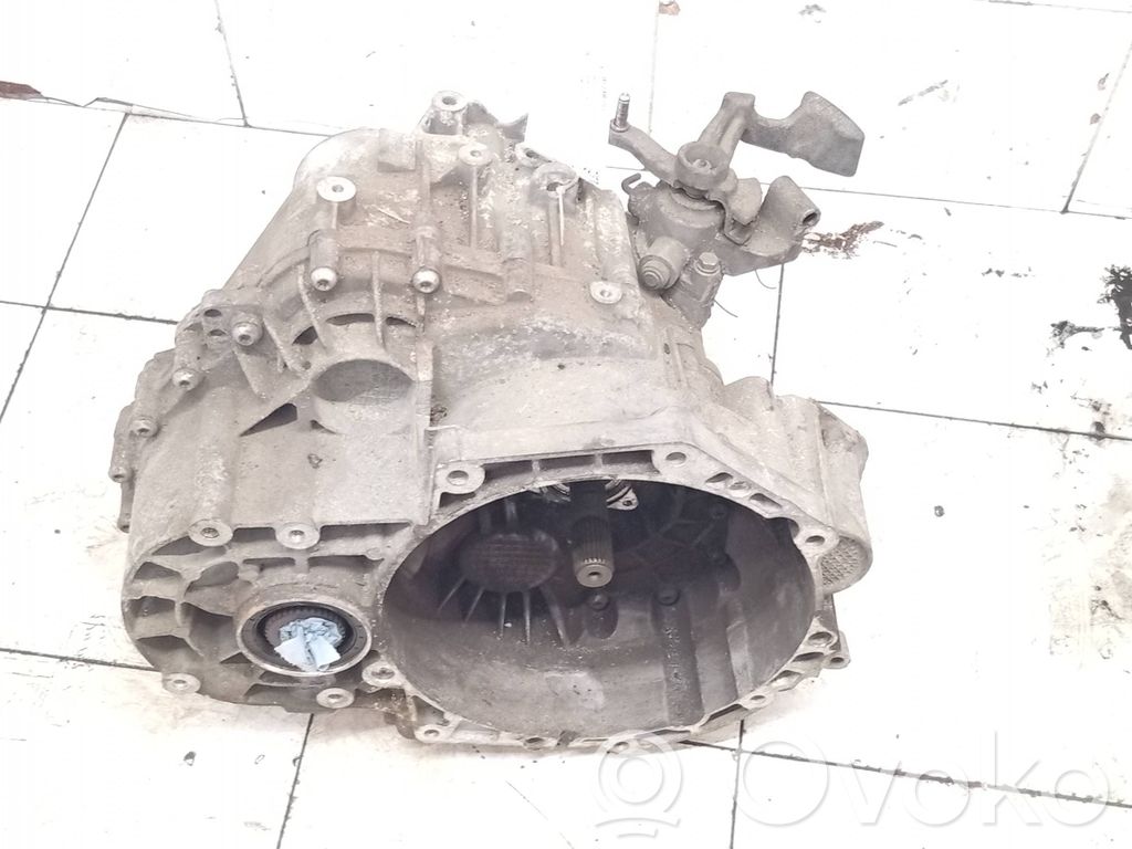 Volkswagen Tiguan Scatola del cambio manuale a 6 velocità 