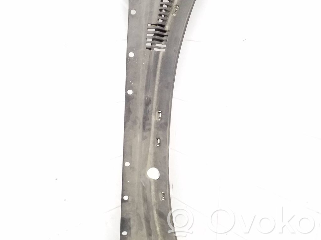 Podszybie przednie   XR8354018A15AD