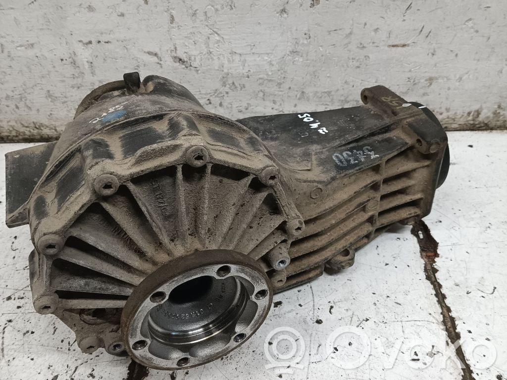 Audi A4 S4 B6 8E 8H Задний редуктор 
