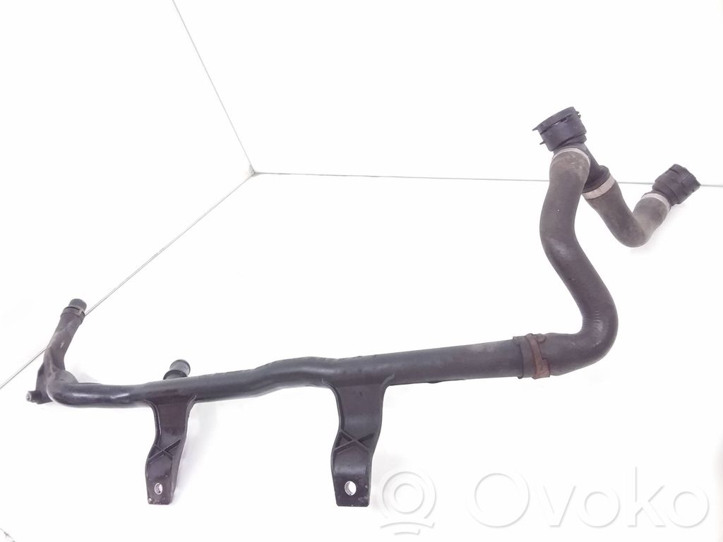 BMW 1 E81 E87 Przewód / Wąż chłodnicy 