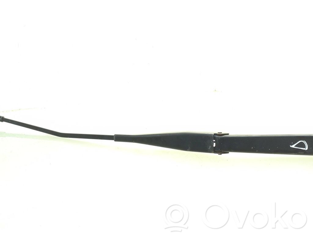 Ford Focus Front wiper blade arm 