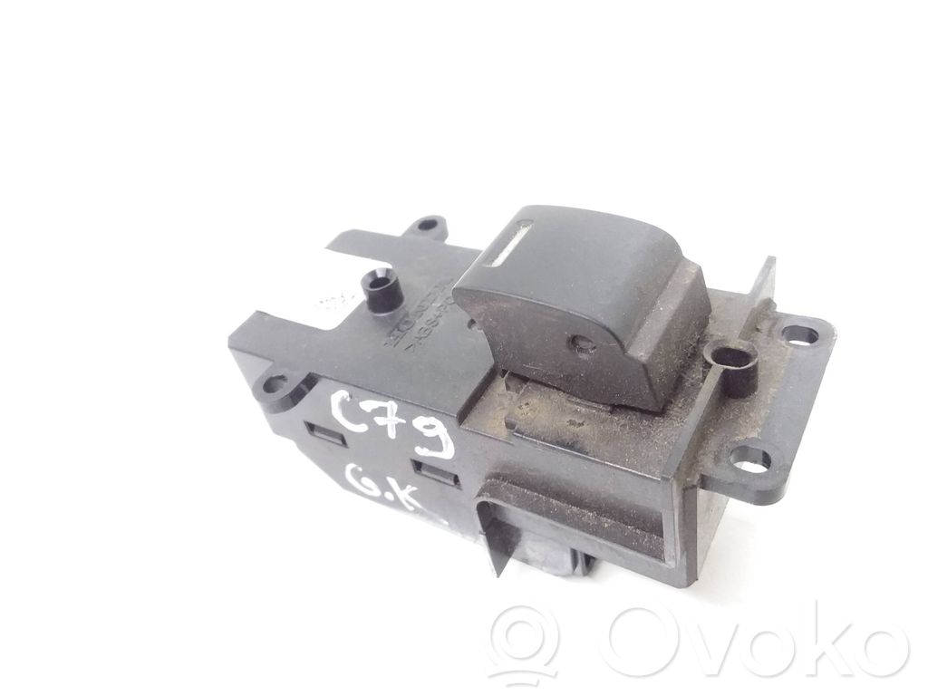 Honda CR-V Electric window control switch 