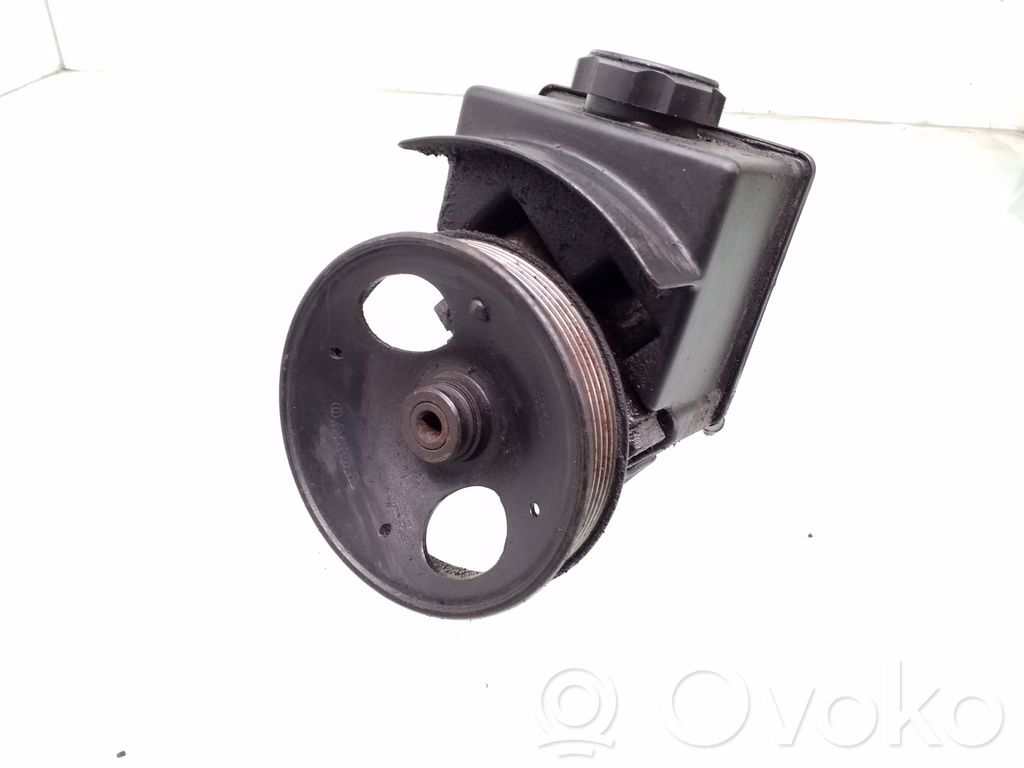 Volvo S70  V70  V70 XC Power steering pump 