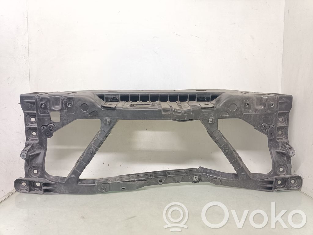 Panel mocowania chłodnicy / góra   L8B216E144A
