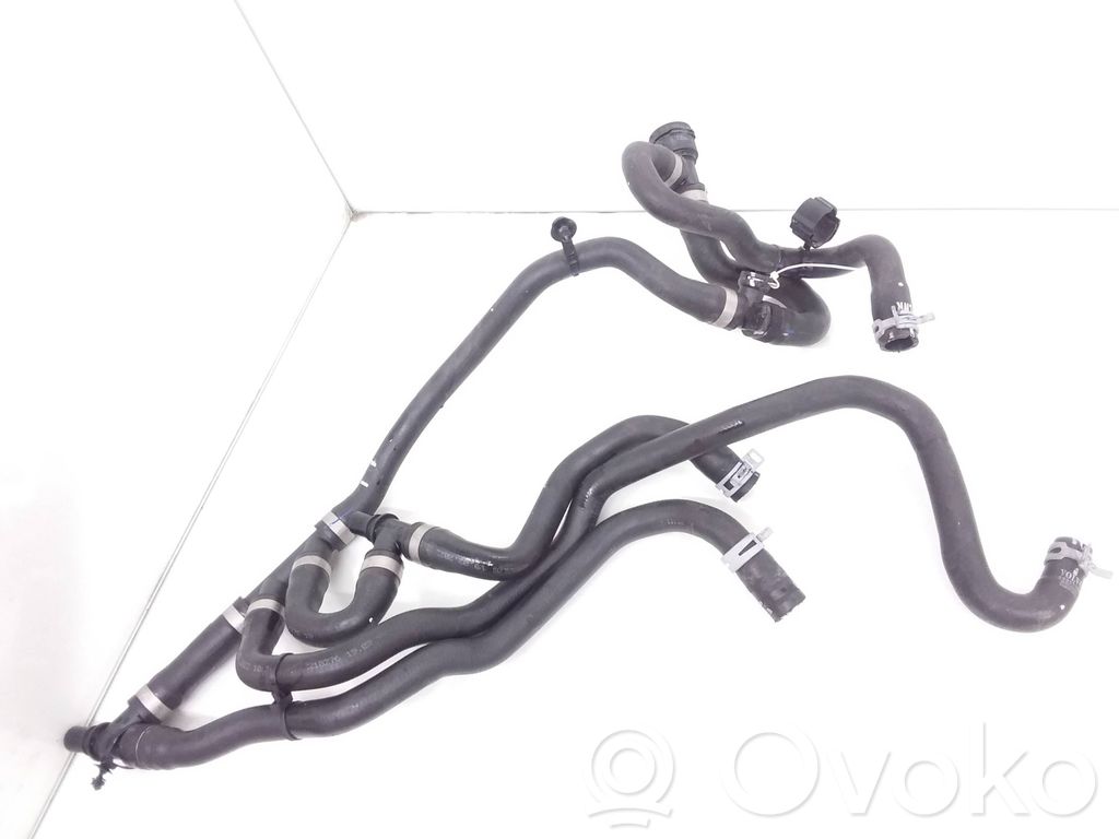 Polestar 2 Engine coolant pipe/hose 