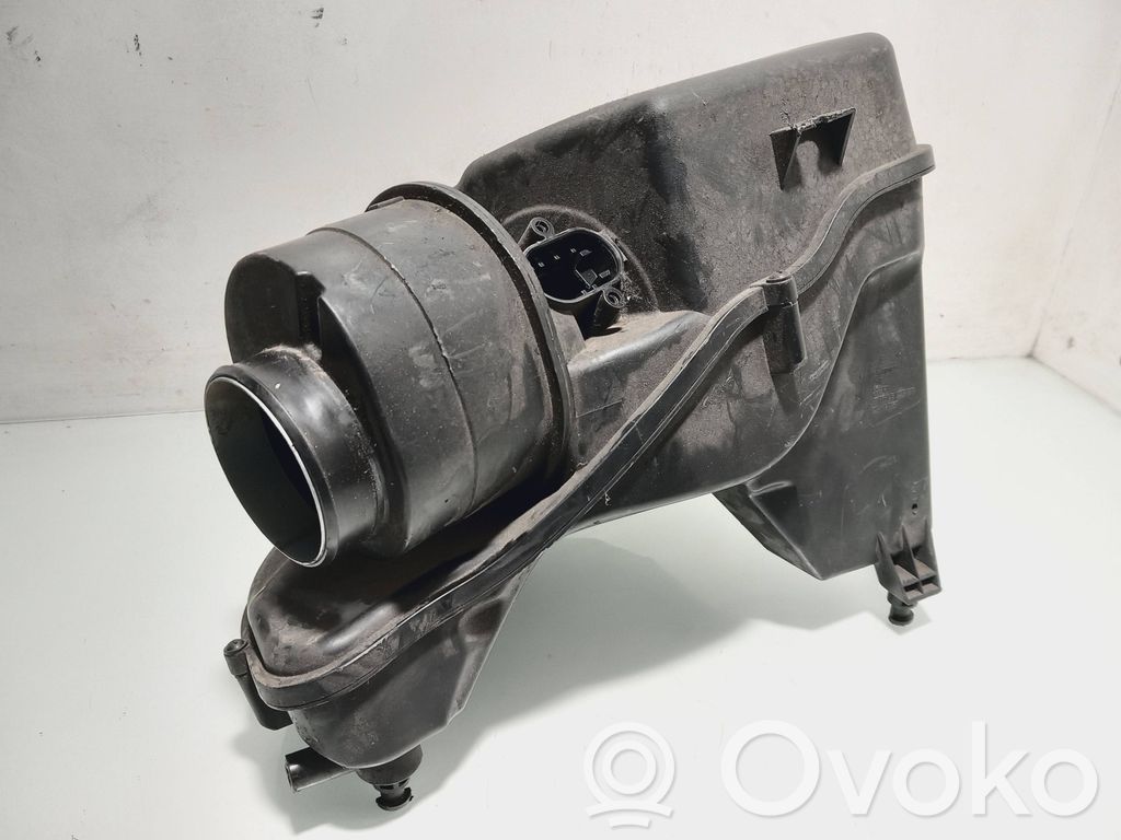 Opel Astra K Oro filtro dėžė 