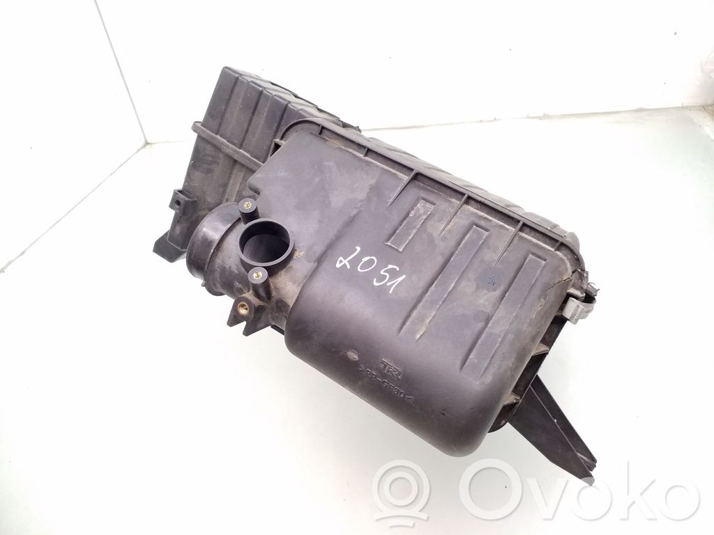 Suzuki Swift I Air filter box 