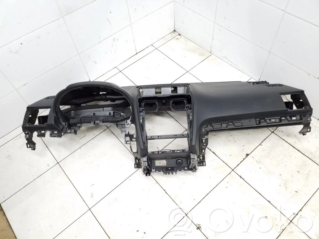 Subaru Impreza IV Panelė 