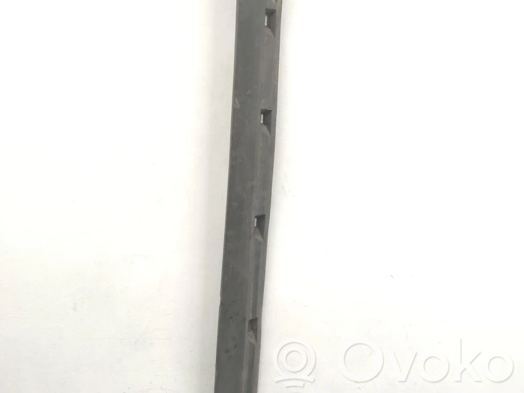 Volkswagen PASSAT B6 Sottoporta 