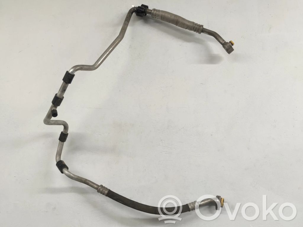 Volkswagen PASSAT B6 Ilmastointilaitteen putki (A/C) 